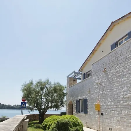 Istrian With Unique Sea View Lovrečica